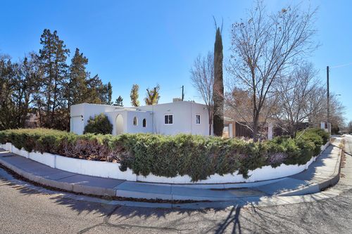 8802 Aztec Rd Ne, Albuquerque, NM, 87111-4602 | Card Image