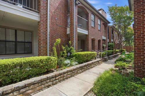 202-3205 Donnelly Cir, Fort Worth, TX, 76107-5400 | Card Image