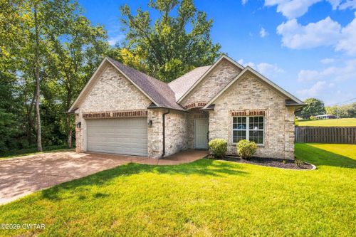 100 Highbury St, Medina, TN, 38355-8926 | Card Image