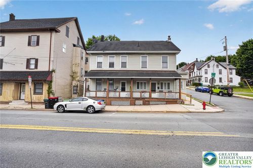 496 N 1st St, Lehightn Boro, PA, 18235-1414 | Card Image