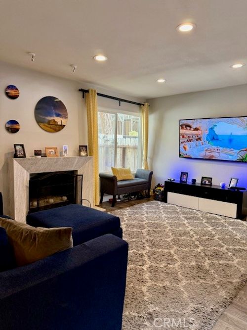 unit-5-5291 Colodny Dr, Agoura Hills, CA, 91301-2651 | Card Image