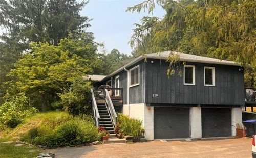 119 Valley View Dr, Endicott, NY, 13760-8366 | Card Image