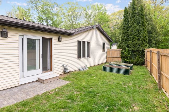 40 Hilltop Ct, House other with 2 bedrooms, 2 bathrooms and null parking in Colchester VT | Image 4