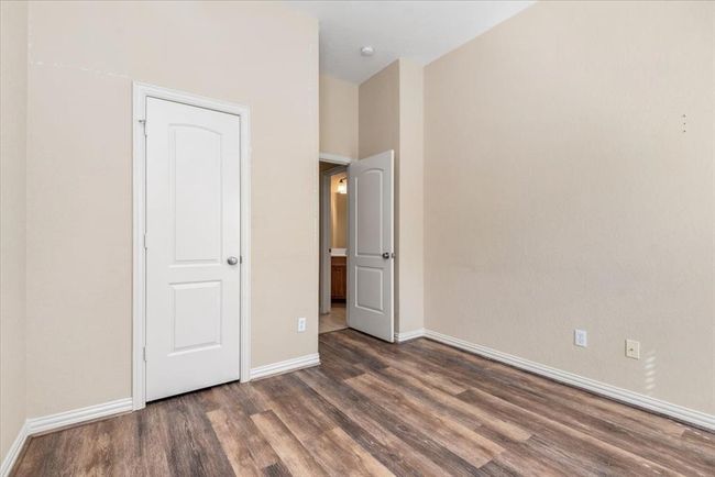 Another view from the secondary bedroom 2 | Image 28
