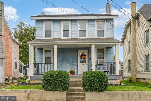 28 S Church St, QUARRYVILLE, PA, 17566-1214 | Card Image
