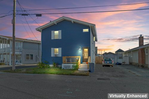 3 Harris Ave, Hampton, NH, 03842-3220 | Card Image