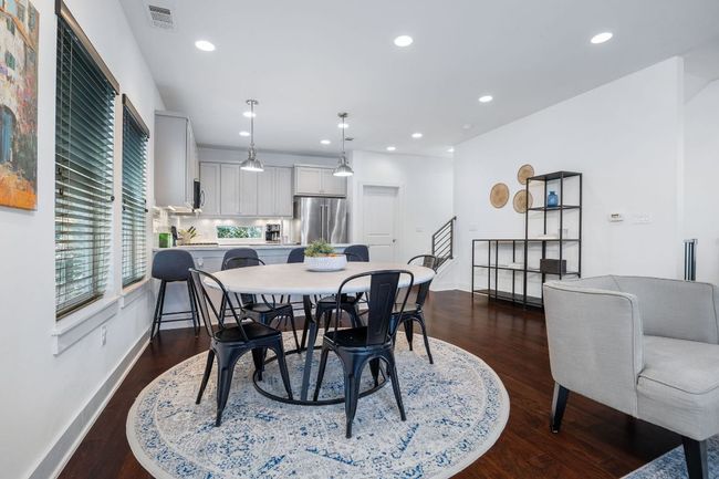 8 - 2703 Halcyon Dr, Condo with 3 bedrooms, 3 bathrooms and 2 parking in Austin TX | Image 19