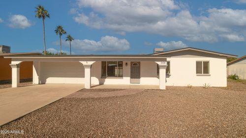 3430 E Poinsettia Dr, Phoenix, AZ, 85028-1329 | Card Image