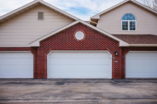 7883 S Scepter Dr, Franklin, WI, 53132-2239 | Card Image