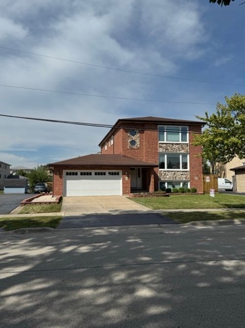 1-8826 N Grace Ave, Niles, IL, 60714-1482 | Card Image