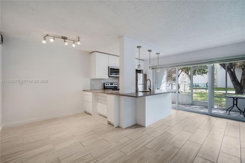 13924-13924 Sw 90th Ter, Miami, FL, 33186-1261 | Card Image