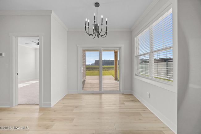 Dining Area | Image 25