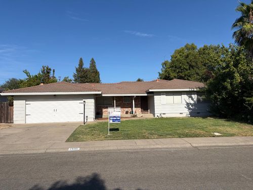 4936 Brookglen Way, Carmichael, CA, 95608-0957 | Card Image