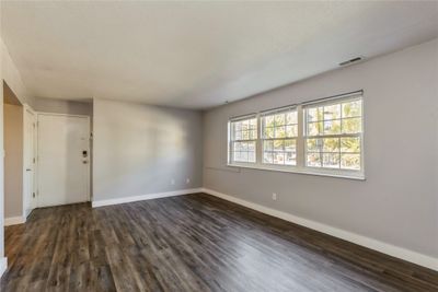 4 - 1110 E 6th Street, Condo with 2 bedrooms, 1 bathrooms and null parking in Des Moines IA | Image 2