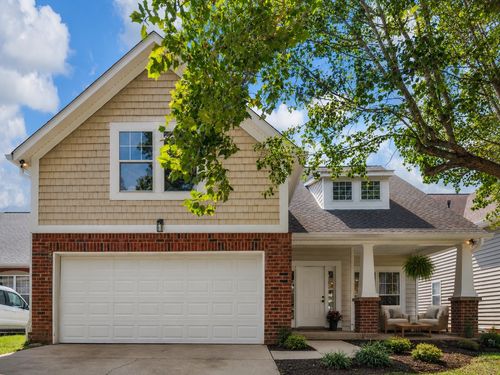 6832 Bridgewater Dr, Nashville, TN, 37221-4429 | Card Image