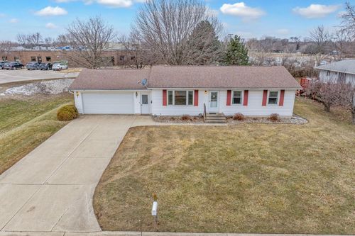 1234 Hickory Street, Fairmont, MN, 56031 | Card Image