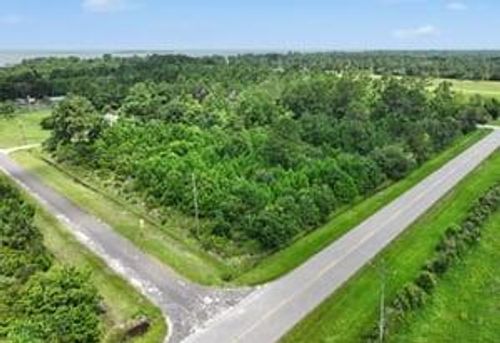 1166 Channelview Dr, Anahuac, TX, 77514 | Card Image