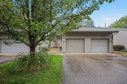 4753 Rockvalley Dr Ne, Grand Rapids, MI, 49525-6817 | Card Image