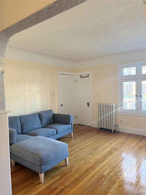 17354 Warrington Dr, Detroit, MI, 48221-2767 | Card Image