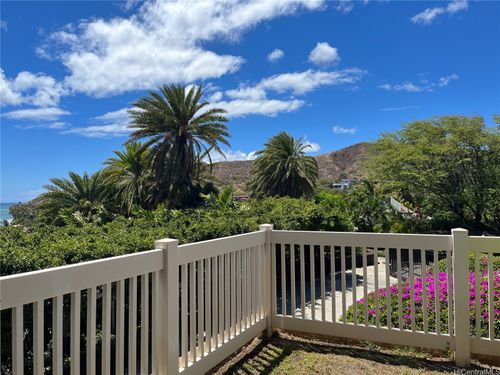 4105 Papu Cir, Honolulu, HI, 96816-4836 | Card Image