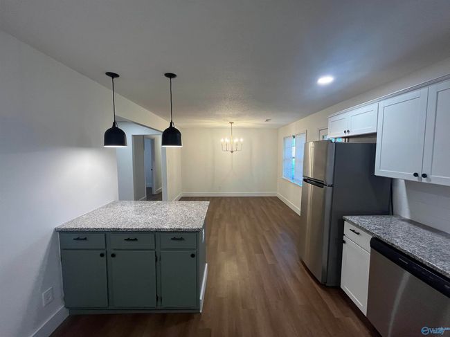 501 Carol St Nw, House other with 3 bedrooms, 2 bathrooms and null parking in Hartselle AL | Image 12