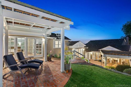 3733 La Cresta Dr, San Diego, CA, 92107-2717 | Card Image