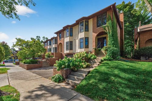 1946 Dupont Ave S, Minneapolis, MN, 55403-3035 | Card Image