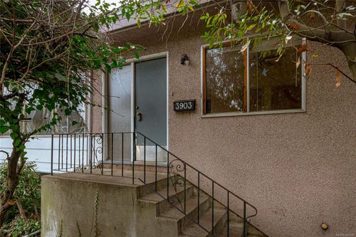 3903 Stockton Cres, Victoria, BC, V8P5G4 | Card Image