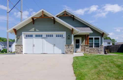 304 Spencer Street, Howard, WI, 54303 | Card Image