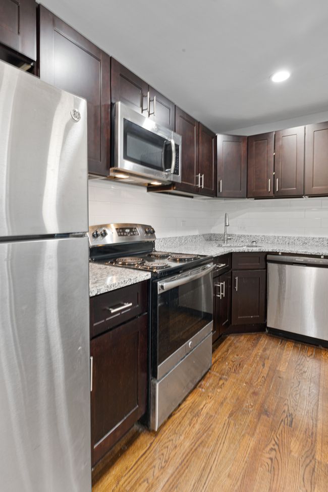 APT-105 - 1608 W Sherwin Ave, Condo with 0 bedrooms, 1 bathrooms and null parking in Chicago IL | Image 8