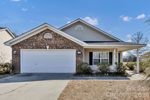 164 Alexander Pointe Dr, Hopkins, SC, 29061-8372 | Card Image