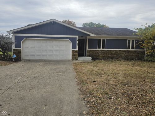 509 W Banta Rd, Indianapolis, IN, 46217-3819 | Card Image