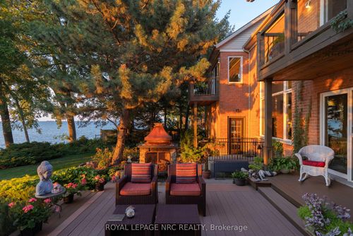 11 Abbey Ave, Saint Catharines, ON, L2N5J5 | Card Image