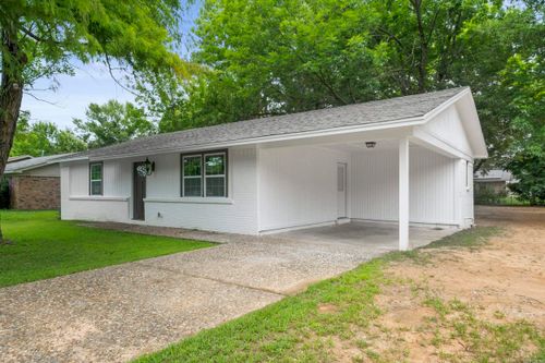 1207 Oakdale St, Lonoke, AR, 72086-3811 | Card Image