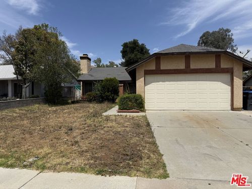 22740 Kinross Ln, Moreno Valley, CA, 92557-6936 | Card Image