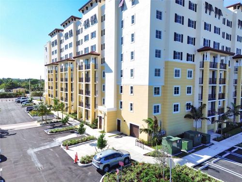 b13-11239 Nw 4th Ter, Sweetwater, FL, 33172-3547 | Card Image