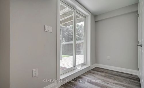 lower-339 Lewis Dr, Orangeville, ON, L9W4P8 | Card Image