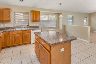 12329 Arlington Park Lane, House other with 4 bedrooms, 2 bathrooms and null parking in Orlando FL | Image 2