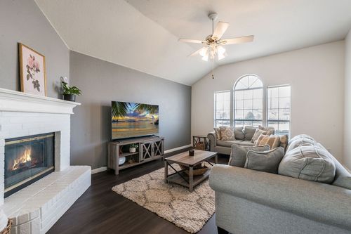 1117 Darren Dr, Burleson, TX, 76028-6499 | Card Image