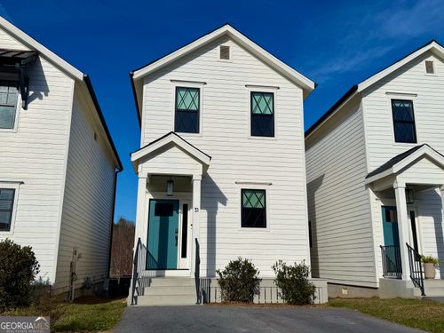 31 Cottonwood St, Clayton, GA, 30525-6293 | Card Image