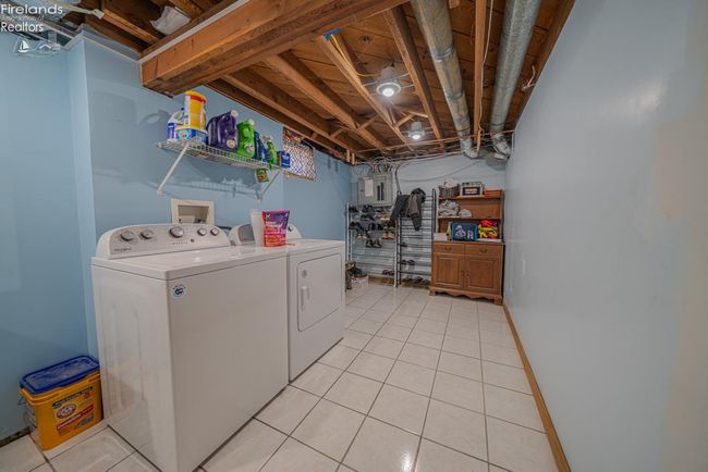 515 Jackson St, House other with 3 bedrooms, 2 bathrooms and 2 parking in Tiffin OH | Image 15
