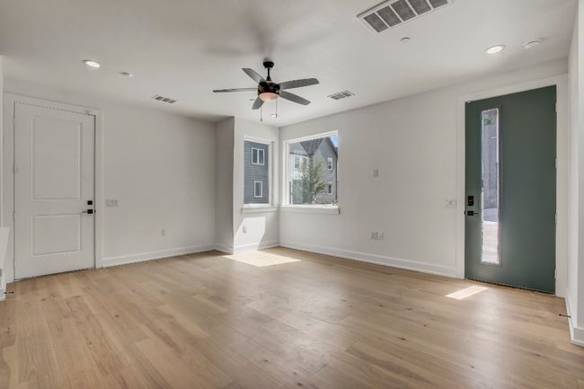 1 - 4127 E 12 Th St, Condo with 3 bedrooms, 3 bathrooms and null parking in Austin TX | Image 8