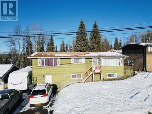 275 5th Ave, Burns Lake, BC, V0J1E3 | Card Image