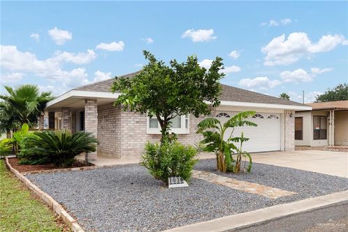 1038 El Paseo Dr, Alamo, TX, 78516-2004 | Card Image