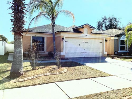 4324 Country Hills Blvd, Plant City, FL, 33563-8500 | Card Image