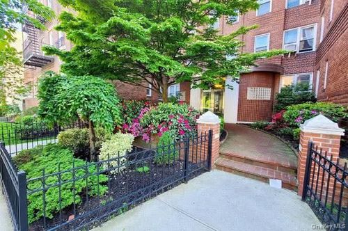 103-6536 Wetherole St, Rego Park, NY, 11374-4701 | Card Image