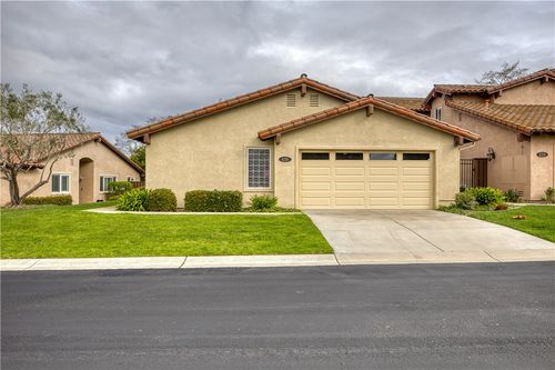 4316 Foxenwood Cir, Santa Maria, CA, 93455-3703 | Card Image