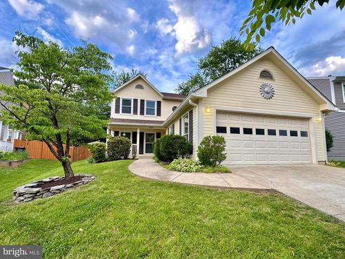 7827 Bold Lion Ln, ALEXANDRIA, VA, 22315-5046 | Card Image