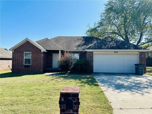 613 Sanibel St, Searcy, AR, 72143-5337 | Card Image