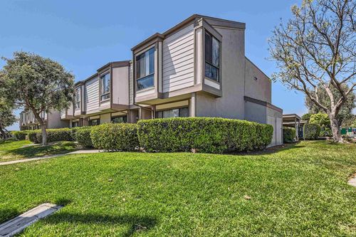 unit-112-9289 Village Glen Dr, San Diego, CA, 92123-2486 | Card Image